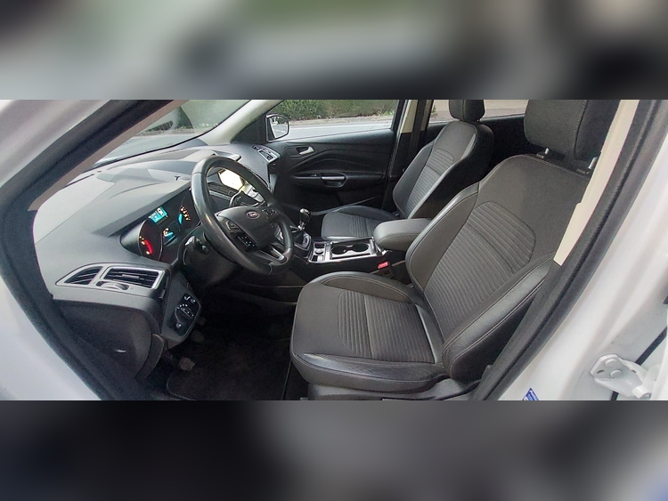 Ford Kuga 150cv 4x4 foto 4